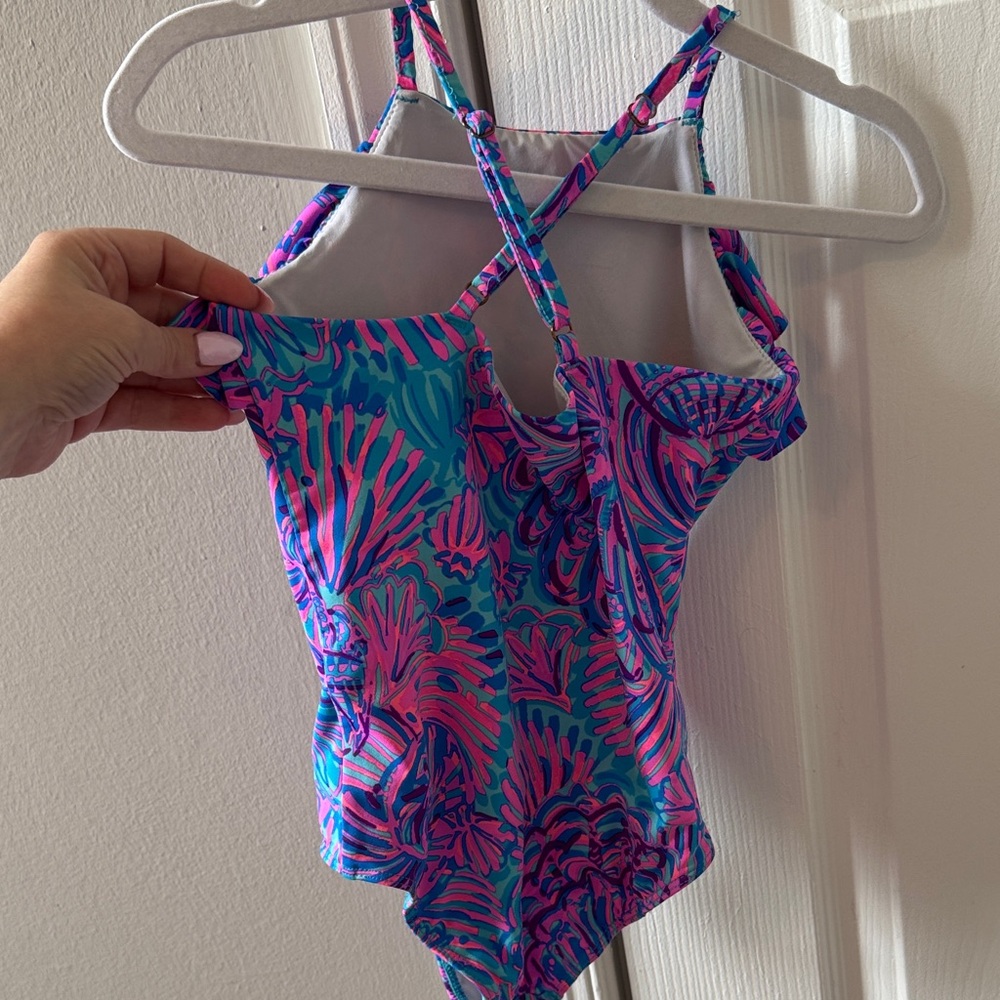 Lilly Pulitzer Girls Suraya UPF 50 One-Piece-Turquoise Oasis Shelleidoscope - Picture 2 of 10